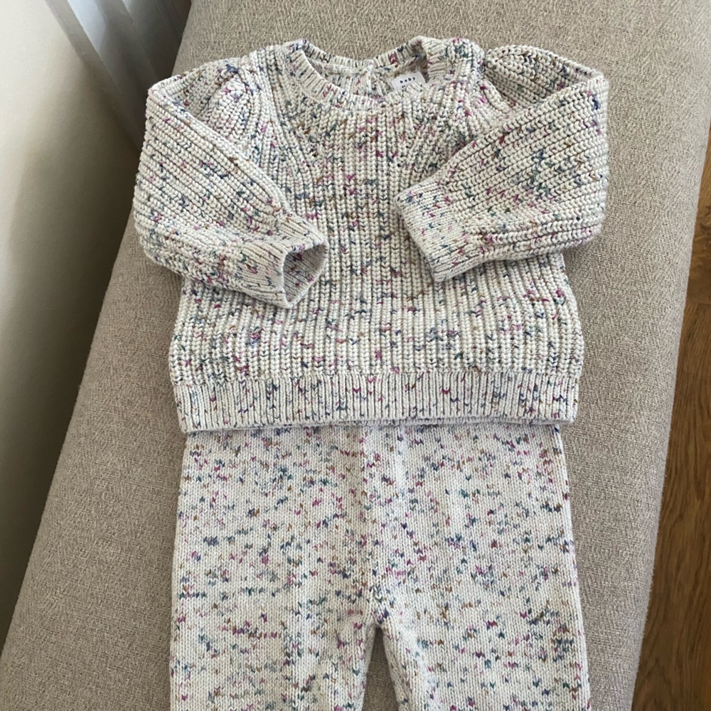 Baby gap two piece sweater set